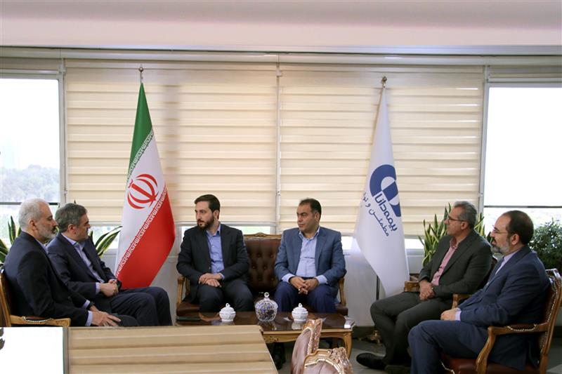 رئیس کل بیمه مرکزی در جریان بازدید از شرکت بیمه دانا: پرداخت خسارات مهمترین اولویت صنعت بیمه است